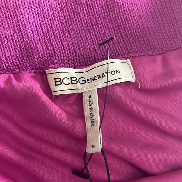 BCBGeneration 2pc Set - Picture 8 of 10